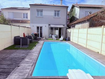 Maison - 112 m² - 5 pièces