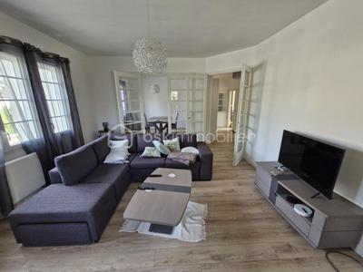 Maison traditionnelle - 160 m² - 7 pièces