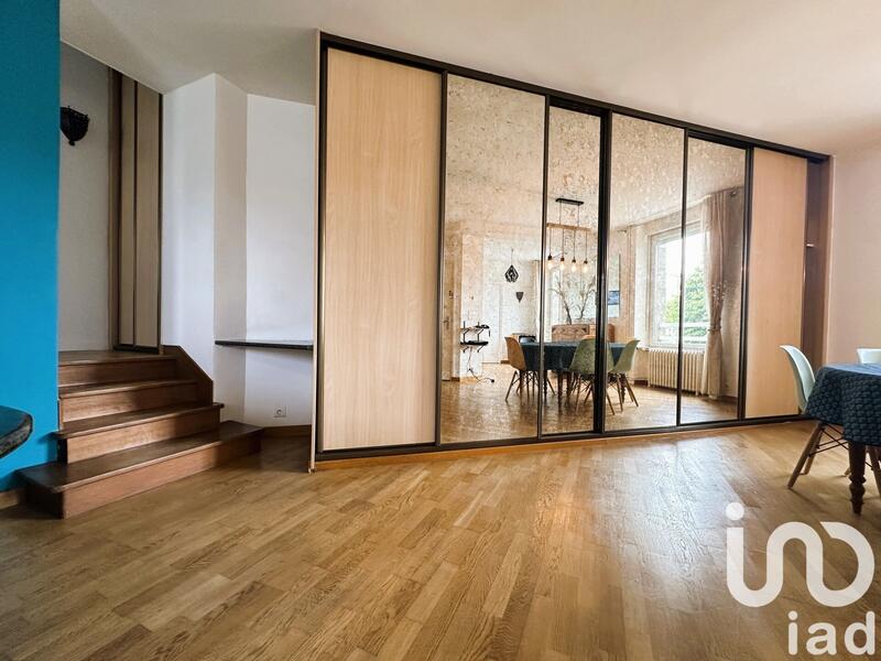 Appartement - 110 m² - 6 pièces