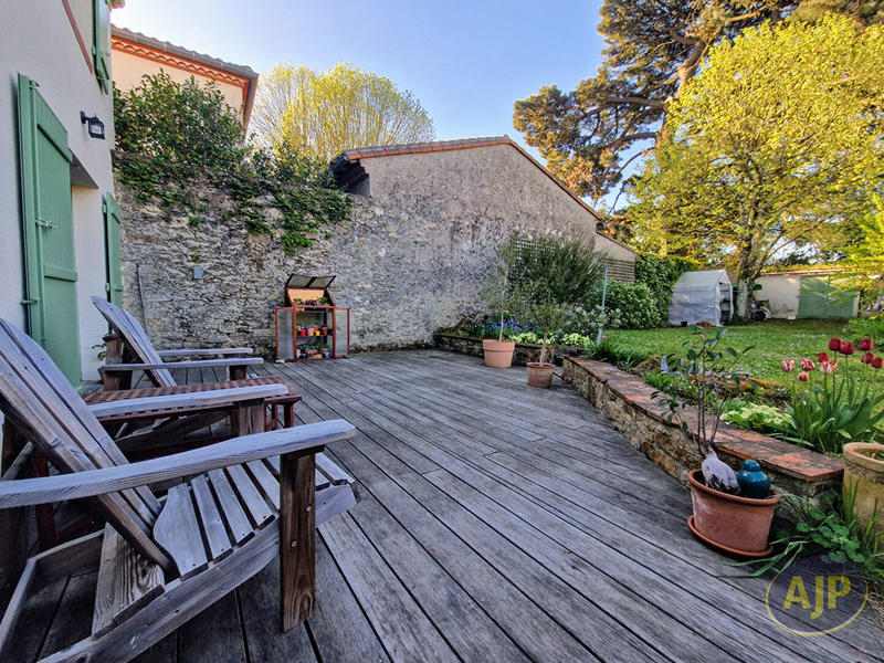 Maison - 169 m² - 8 pièces