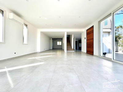 Maison - 191 m² - 6 pièces