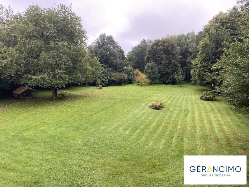 Maison - 216 m² - 8 pièces