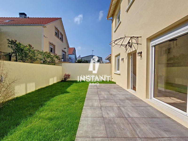 Maison contemporaine - 170 m² - 5 pièces