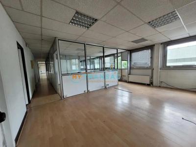 Local d'activités - 396 m²