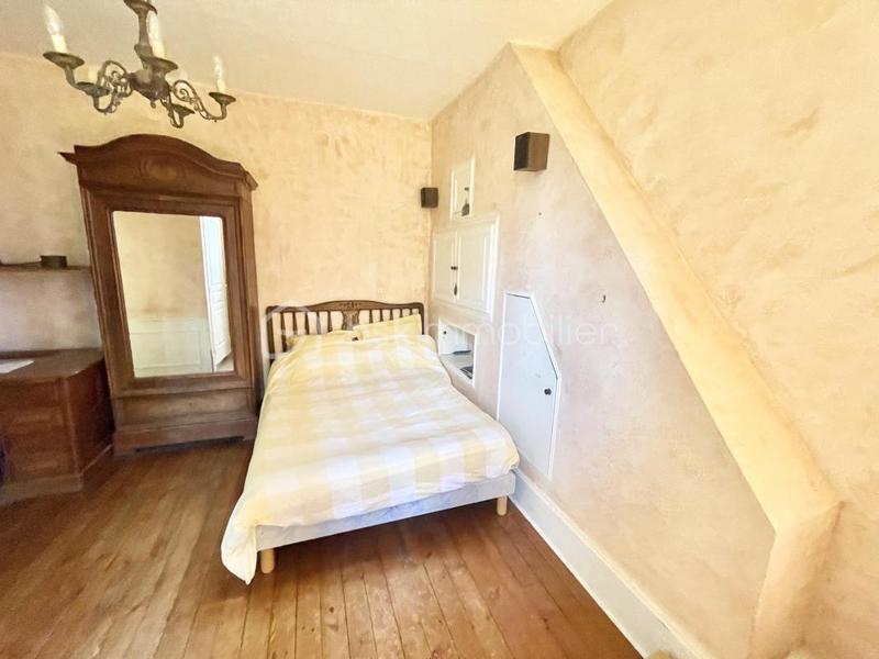 Demeure - 313 m² - 10 pièces