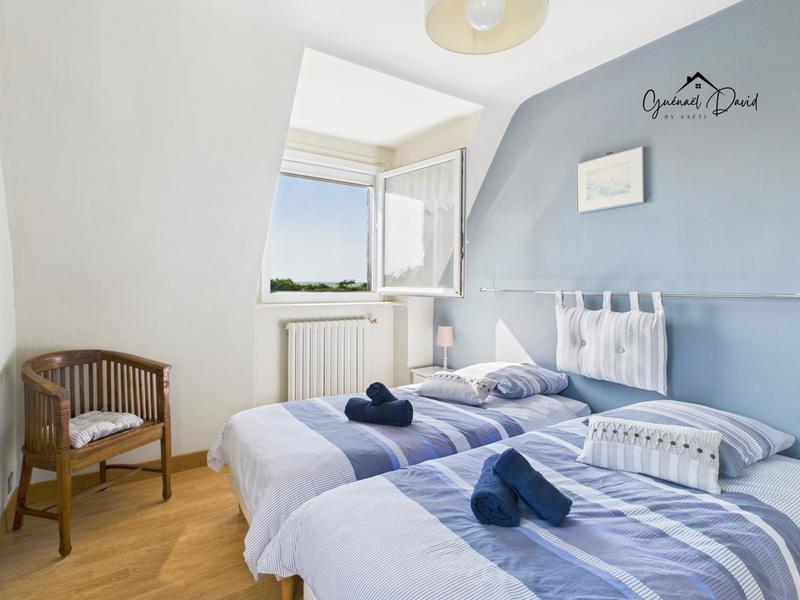 Villa - 214 m² - 9 pièces