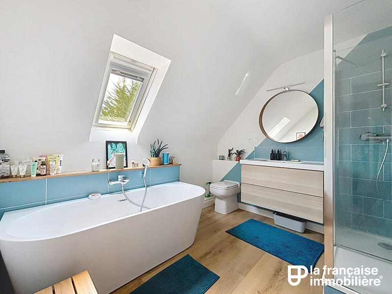 Maison - 101 m² - 5 pièces