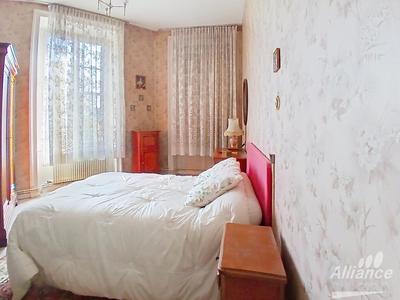 Appartement ancien - 86 m² - 3 pièces