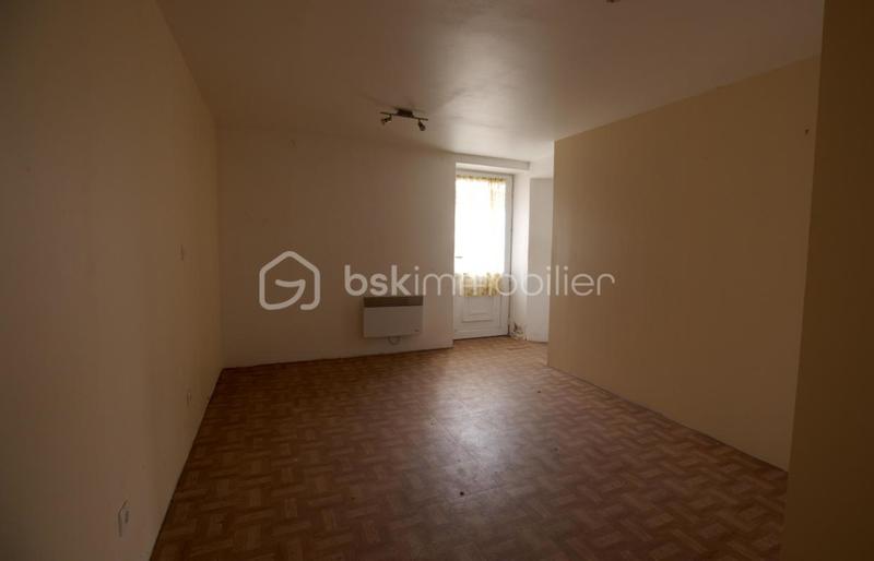 Maison traditionnelle - 234 m² - 6 pièces