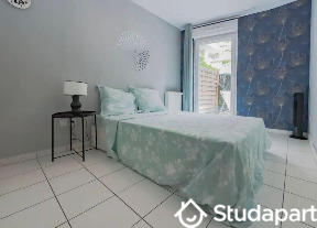 Chambre - 15 m² - 1 pièce