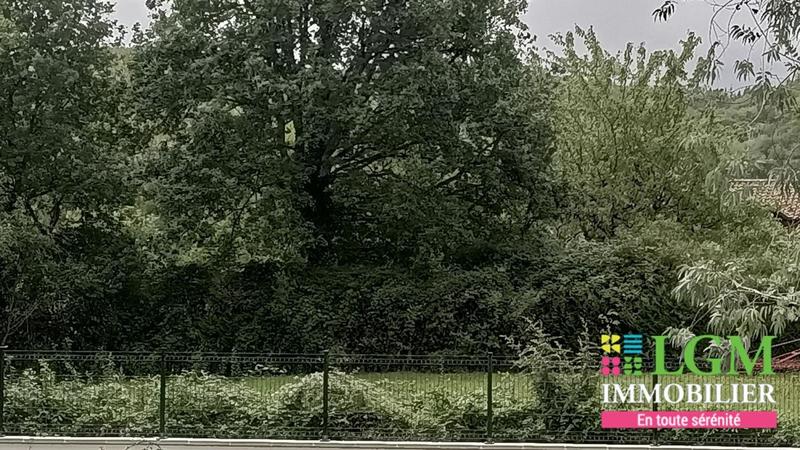 Terrain constructible - 800 m²