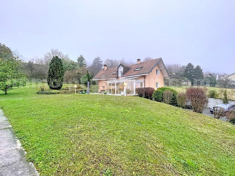 Maison - 180 m² - 5 pièces