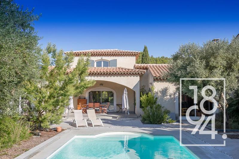 Villa - 142 m² - 5 pièces