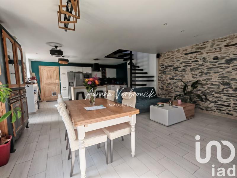 Maison - 104 m² - 4 pièces