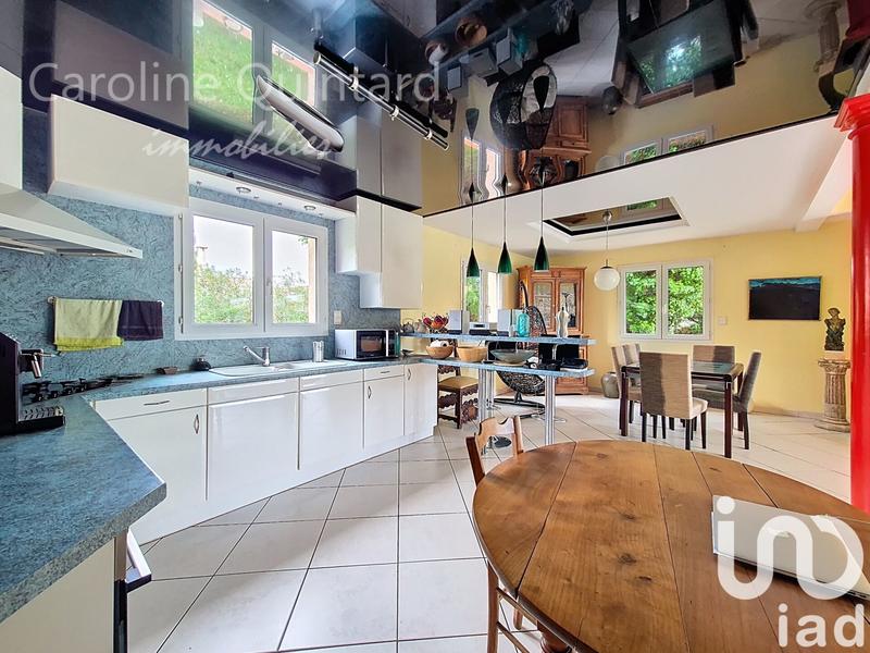 Maison - 196 m² - 6 pièces