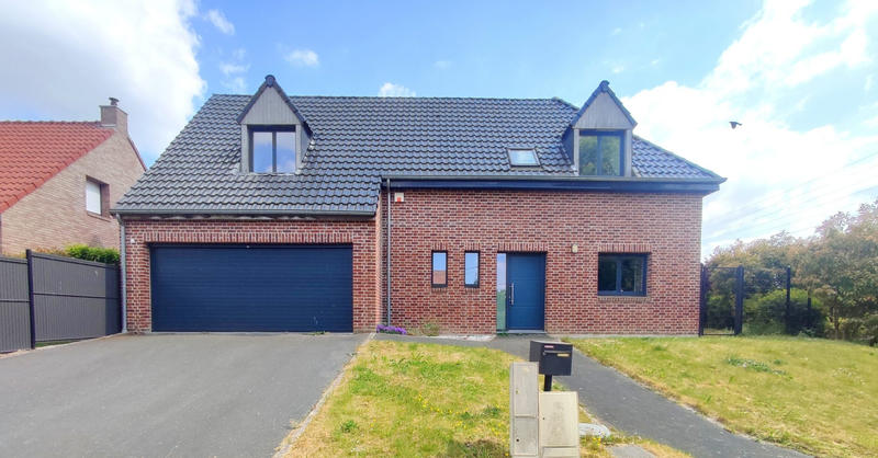 Maison - 150 m² - 7 pièces