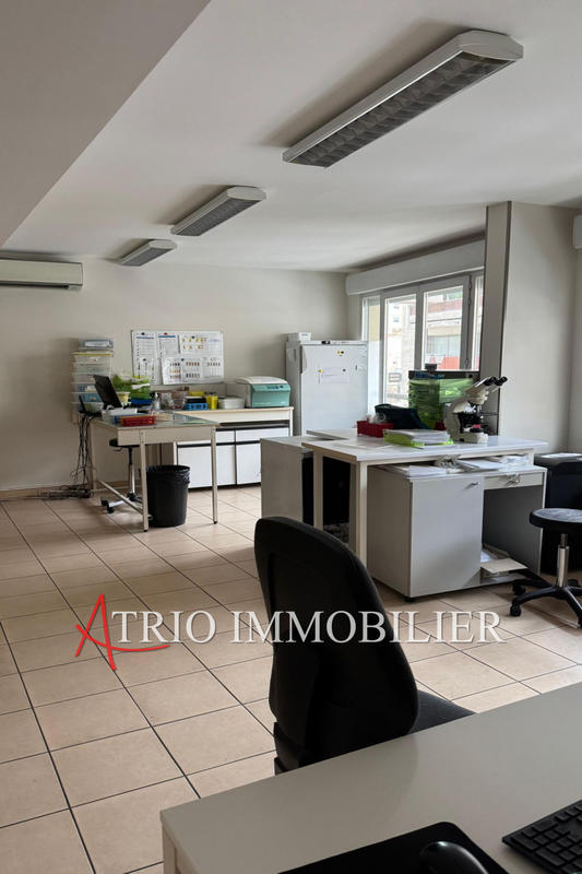 Local commercial - 152 m²