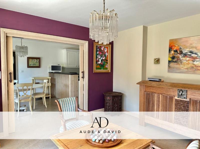 Maison - 220 m² - 8 pièces