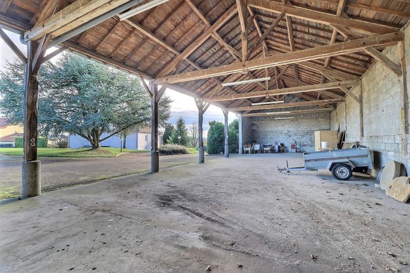 Maison - 184 m² - 8 pièces