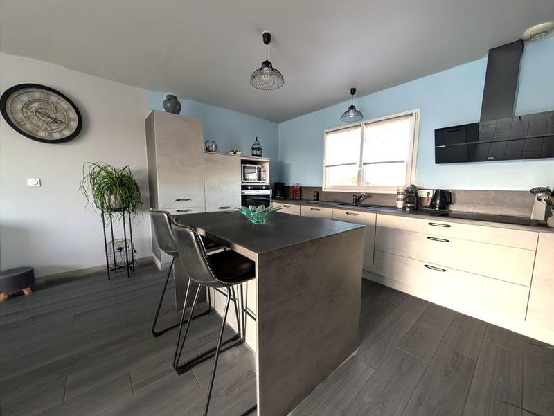 Maison - 94 m² - 4 pièces