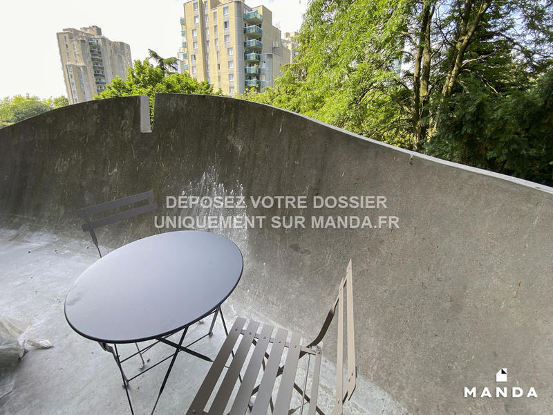 Chambre - 10 m² - 5 pièces