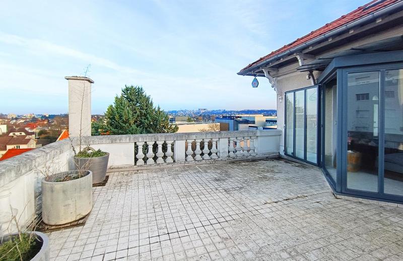 Maison - 175 m² - 7 pièces