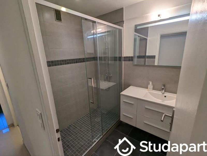 Chambre - 9 m² - 1 pièce