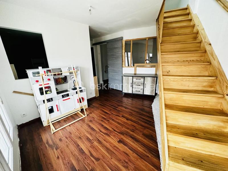 Maison - 90 m² - 3 pièces