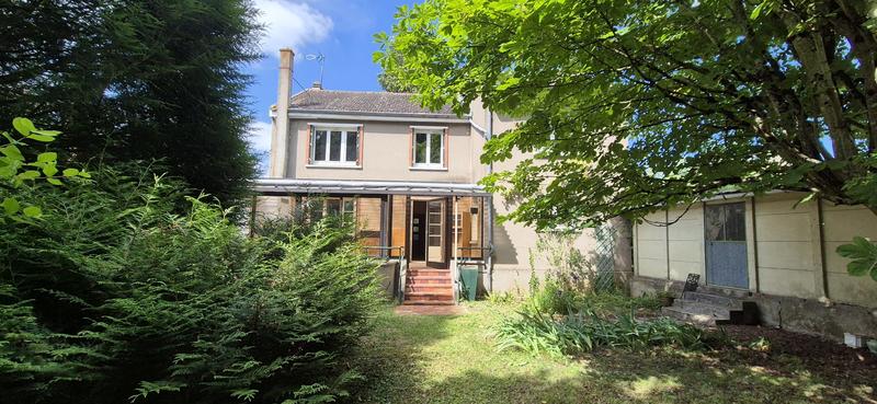 Maison de ville - 180 m² - 9 pièces