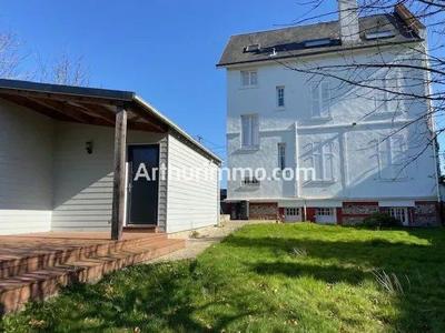 Maison - 200 m² - 10 pièces