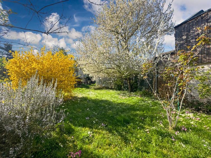 Maison - 105 m² - 5 pièces