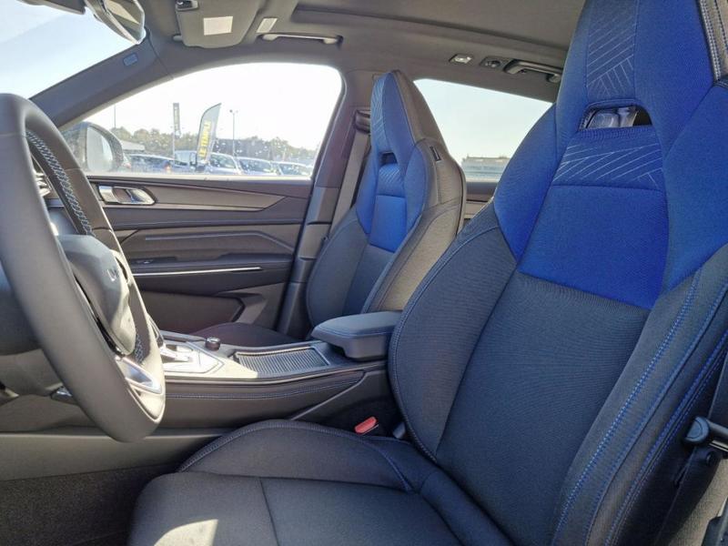 Lynk &amp; Co 01 1.5 Phev 261 Ch Dcth7