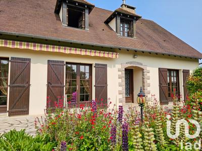 Maison - 214 m² - 8 pièces