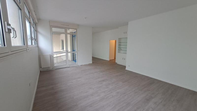 Appartement - 120 m² - 5 pièces