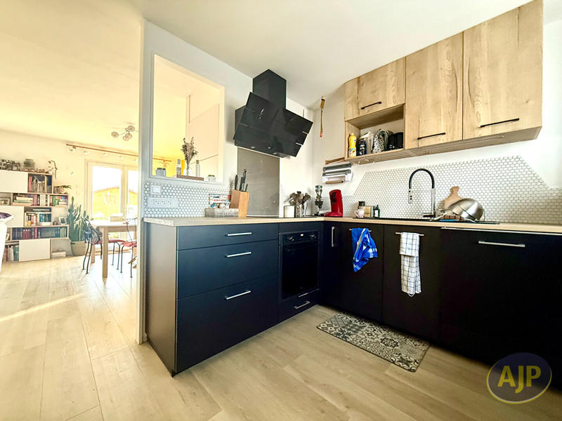 Maison - 104 m² - 6 pièces