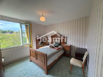 Maison - 114 m² - 7 pièces