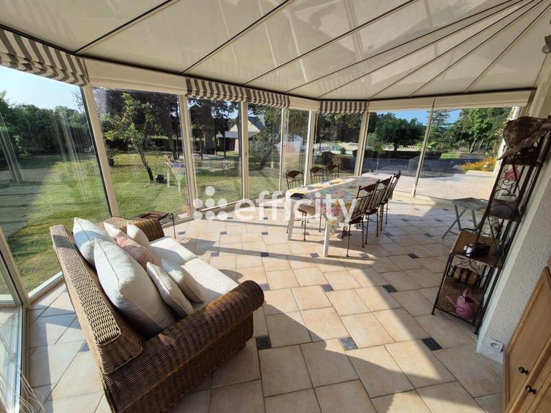 Maison - 175 m² - 9 pièces