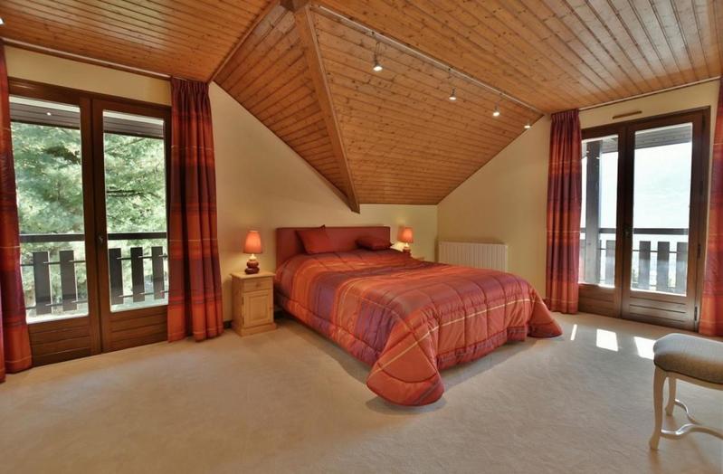 Maison d'architecte - 380 m² - 7 pièces