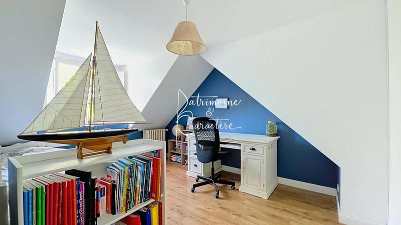 Maison de ville - 235 m² - 10 pièces