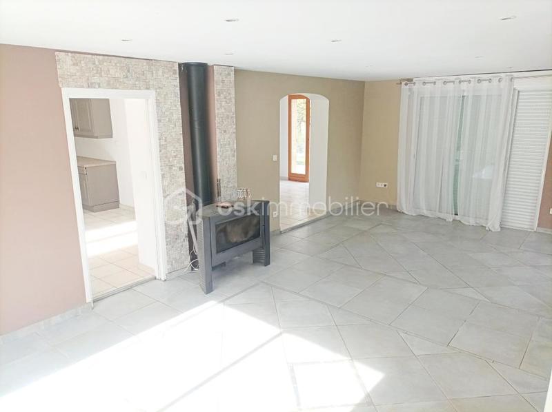 Maison traditionnelle - 136 m² - 5 pièces