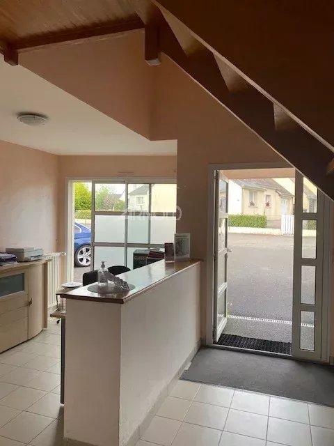 Bureau - 168 m² - 12 pièces