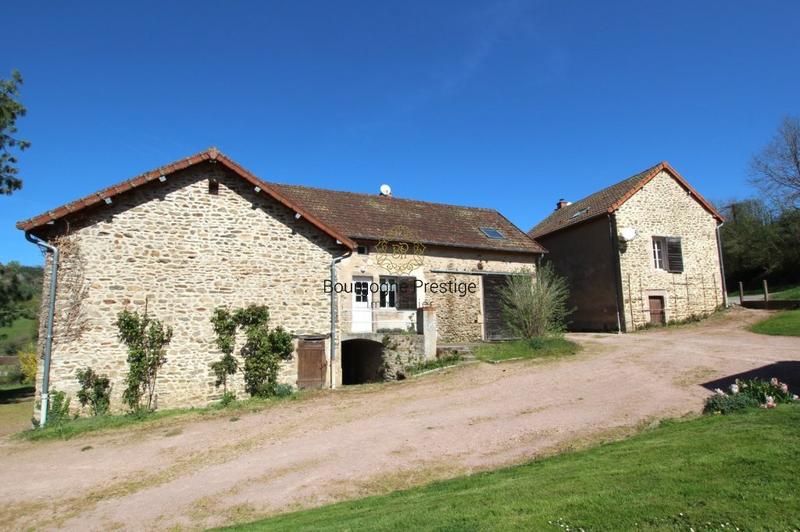 Propriété - 612 m² - 25 pièces