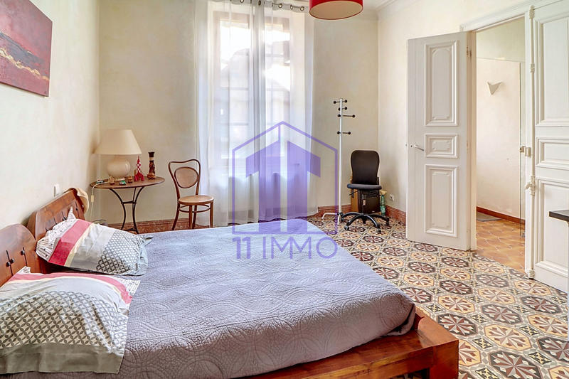 Maison - 230 m² - 10 pièces