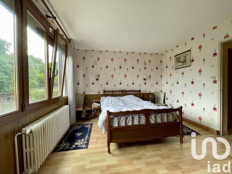 Maison - 186 m² - 8 pièces