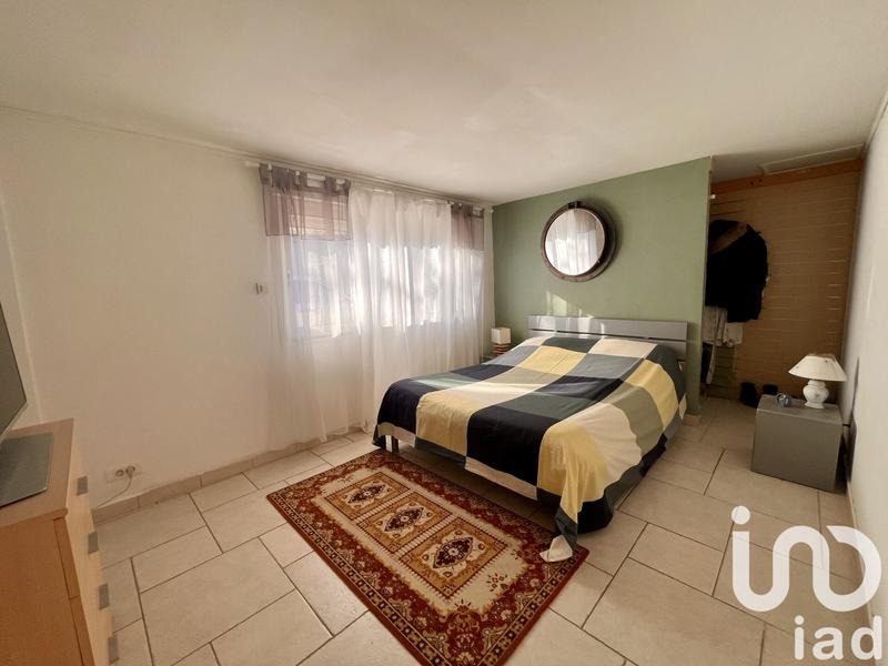 Maison - 180 m² - 9 pièces