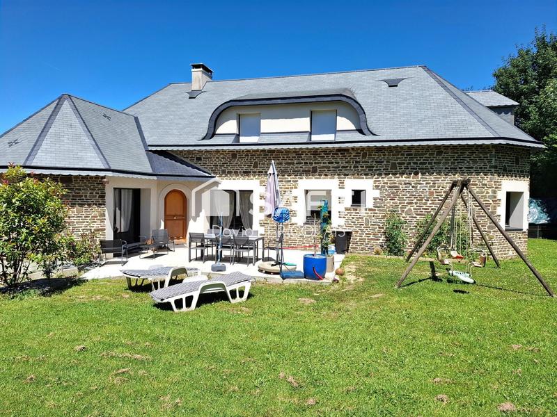 Maison - 167 m² - 7 pièces