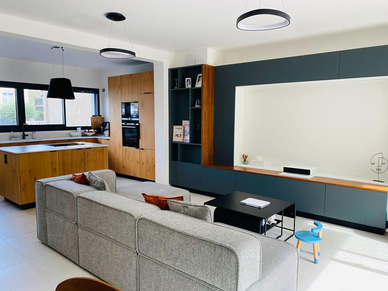 Maison - 237 m² - 7 pièces