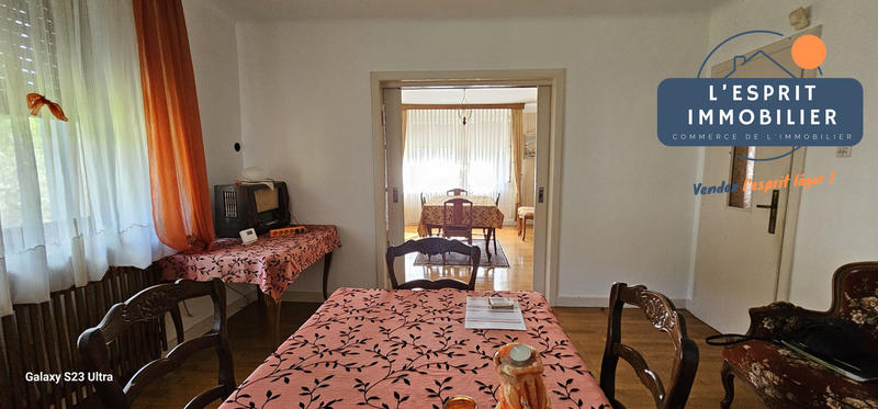 Maison - 180 m² - 7 pièces