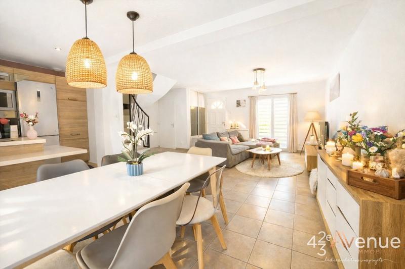 Maison - 87 m² - 4 pièces