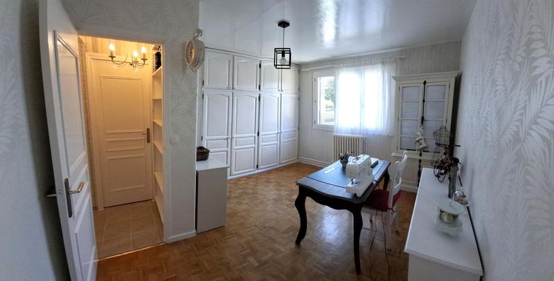 Maison - 97 m² - 5 pièces